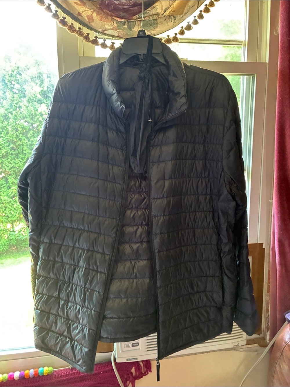 Uniqlo Men's Black Lightweight Quilted Puffer Jacket